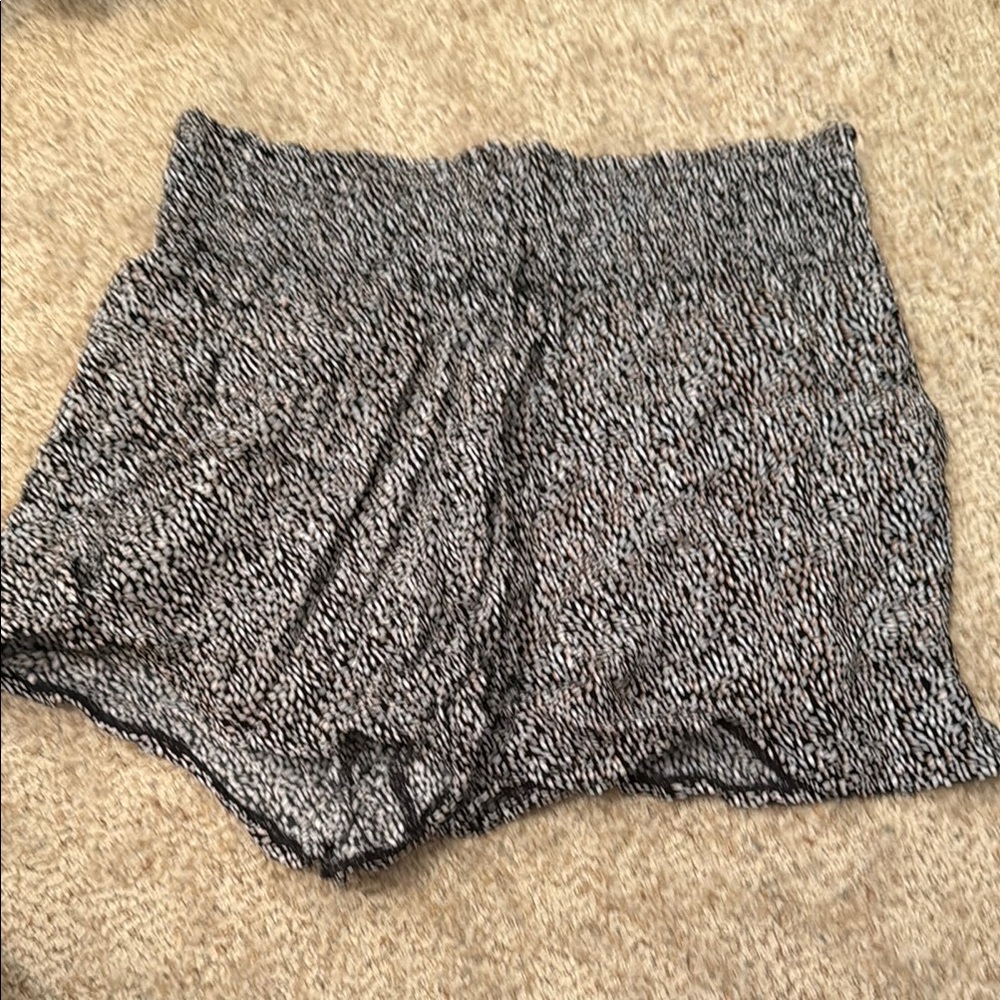 Abercrombie & Fitch Black and White Leaf Print Shorts